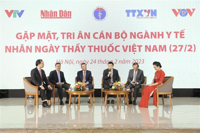 Les grands organes de presse rendent hommage au secteur de la santé ảnh 1 Les grands organes de presse rendent hommage au secteur de la santé ảnh 1