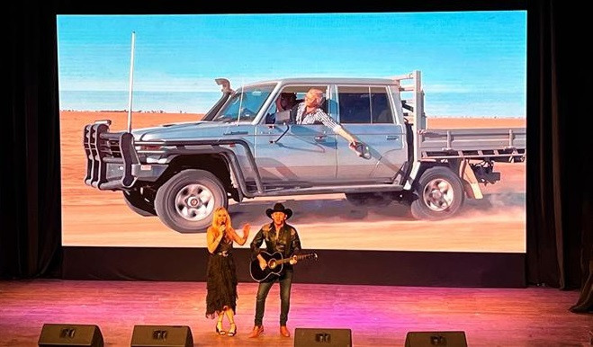 Un spectacle célèbre les 50 ans des relations diplomatiques Vietnam-Australie ảnh 1