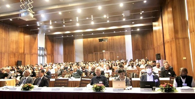 Une conférence internationale sur la chimie attire plus de 350 scientifiques ảnh 1 Une conférence internationale sur la chimie attire plus de 350 scientifiques ảnh 1