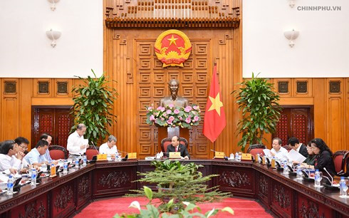 Nguyên Xuân Phuc travaille avec des responsables de Thua Thiên-Hue ảnh 1 Nguyên Xuân Phuc travaille avec des responsables de Thua Thiên-Hue ảnh 1