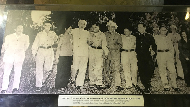 Les jeunes vietnamiens en Thaïlande s’informent sur le Président Hô Chi Minh ảnh 1 Les jeunes vietnamiens en Thaïlande s’informent sur le Président Hô Chi Minh ảnh 1