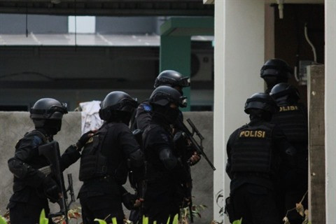 Indonésie : trois policiers tués dans un attentat-suicide à Jakarta ảnh 1 Indonésie : trois policiers tués dans un attentat-suicide à Jakarta ảnh 1