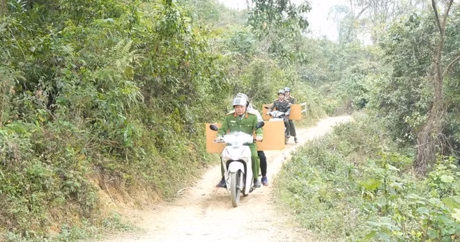 Des efforts pour l'alphabétisation des Mông à Cao Bang ảnh 2