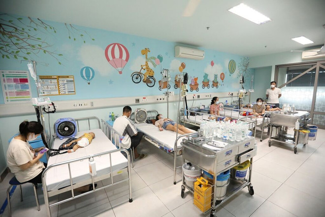 Une journée de fête pour les enfants de l’Hôpital pédiatrique de Hanoï ảnh 1 Une journée de fête pour les enfants de l’Hôpital pédiatrique de Hanoï ảnh 1