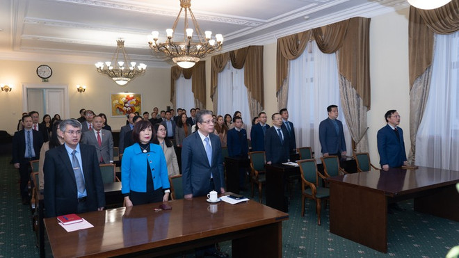 Le 93e anniversaire du Parti communiste du Vietnam célébré en Russie ảnh 1 Le 93e anniversaire du Parti communiste du Vietnam célébré en Russie ảnh 1