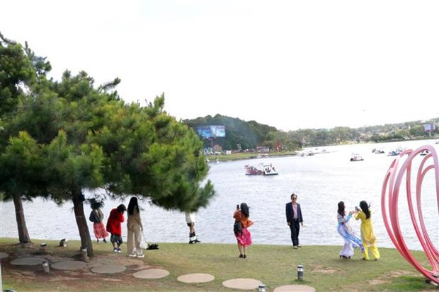 Le 23e Festival du film vietnamien 2023 attendu en novembre à Da Lat ảnh 1 Le 23e Festival du film vietnamien 2023 attendu en novembre à Da Lat ảnh 1