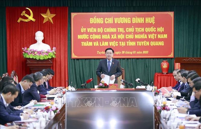 Le président de l'AN donne des suggestions pour le développement à Tuyên Quang ảnh 1 Le président de l'AN donne des suggestions pour le développement à Tuyên Quang ảnh 1