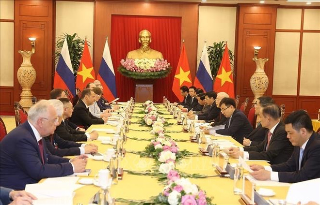 Le leader du PCV s'entretient avec le président du Parti Russie unie ảnh 2 Le leader du PCV s'entretient avec le président du Parti Russie unie ảnh 2