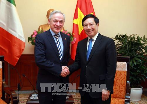 Le vice-PM Pham Binh Minh reçoit le ministre irlandais de l’Education et des Compétences ảnh 1 Le vice-PM Pham Binh Minh reçoit le ministre irlandais de l’Education et des Compétences ảnh 1