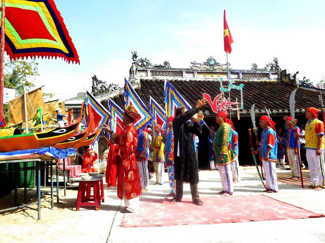 Cérémonie en mémoire de la Flottille de Hoàng Sa à Quang Ngai ảnh 1 Cérémonie en mémoire de la Flottille de Hoàng Sa à Quang Ngai ảnh 1