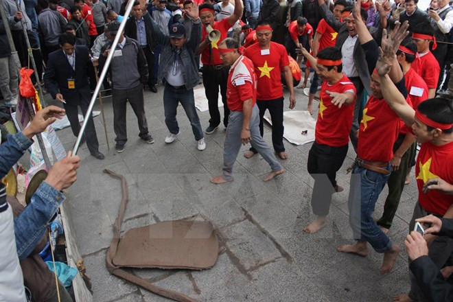 Ouverture de la fête printanière de Con Son-Kiep Bac ảnh 1 Ouverture de la fête printanière de Con Son-Kiep Bac ảnh 1
