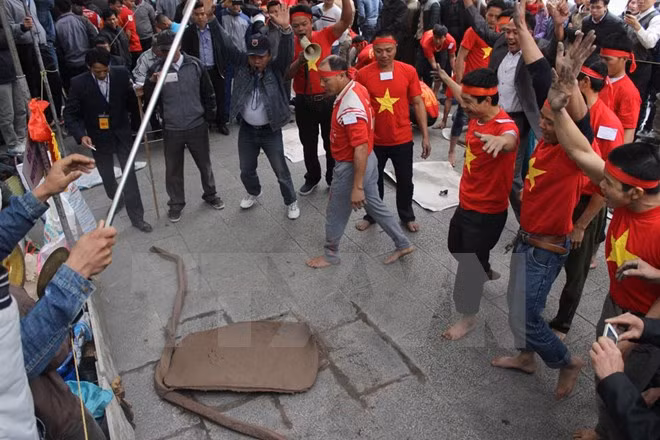 Ouverture de la fête printanière de Con Son-Kiep Bac ảnh 1