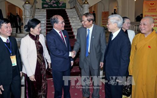 De hauts dirigeants à la rencontre des députés de Hanoi ảnh 2 De hauts dirigeants à la rencontre des députés de Hanoi ảnh 2