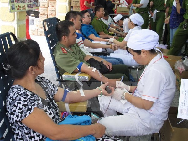 HCM-Ville : des milliers de personnes donnent de sang lors du "Dimanche rouge" ảnh 1 HCM-Ville : des milliers de personnes donnent de sang lors du "Dimanche rouge" ảnh 1