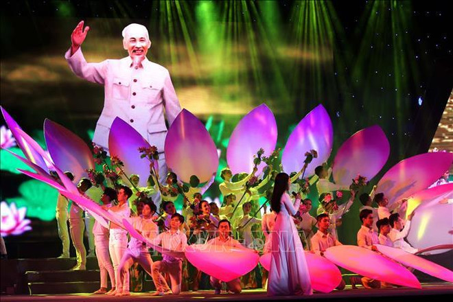 Au Sud, programme artistique en l’honneur de la Fête nationale ảnh 1