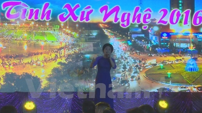 Les chants folkloriques "ví" et "giặm" honorés en Europe ảnh 1 Les chants folkloriques "ví" et "giặm" honorés en Europe ảnh 1