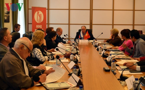 Table-ronde sur le partenariat stratégique intégral entre le Vietnam et la Russie ảnh 1 Table-ronde sur le partenariat stratégique intégral entre le Vietnam et la Russie ảnh 1