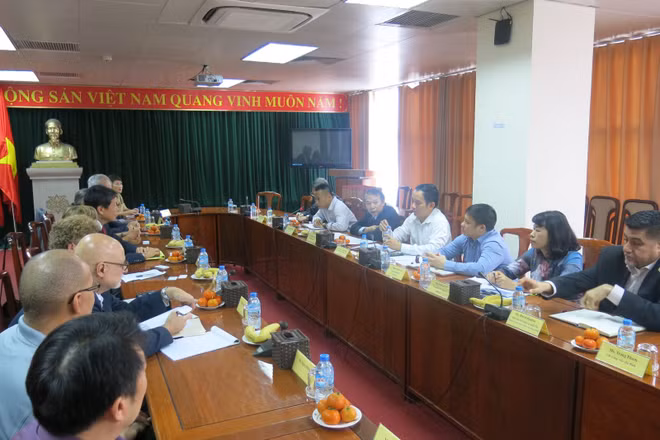 Des syndicalistes américains au Vietnam ảnh 1