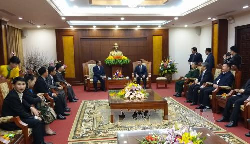 Une délégation laotienne en visite à Hoa Binh ảnh 1 Une délégation laotienne en visite à Hoa Binh ảnh 1