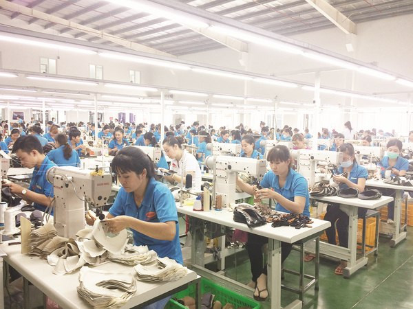 Chaussures et textile-habillement: les exportations nationales ont le vent en poupe ảnh 2 Chaussures et textile-habillement: les exportations nationales ont le vent en poupe ảnh 2
