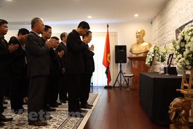 Hommage à l'ancien PM Phan Van Khai dans plusieurs pays ảnh 1