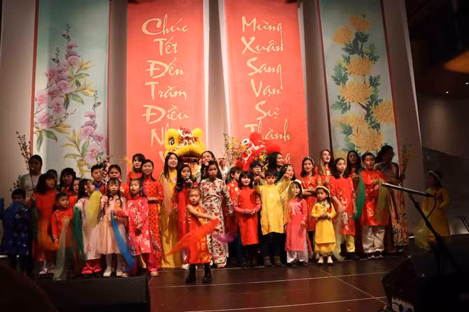 Apporter l’atmosphère du printemps vietnamien à Bruxelles ảnh 2 Apporter l’atmosphère du printemps vietnamien à Bruxelles ảnh 2