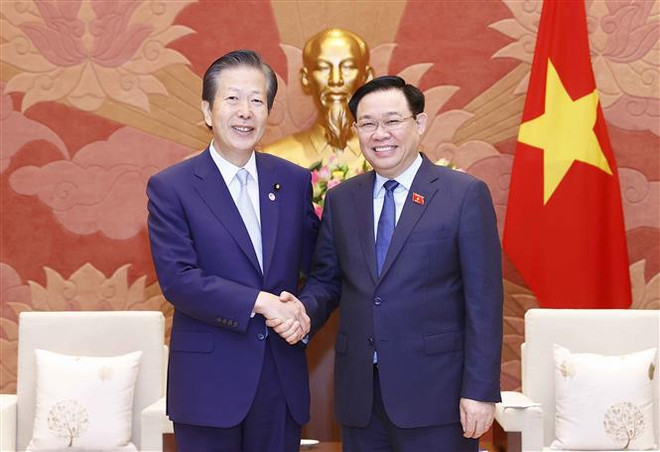 Le président de l'AN du Vietnam reçoit le président du Parti japonais Komeito ảnh 2 Le président de l'AN du Vietnam reçoit le président du Parti japonais Komeito ảnh 2