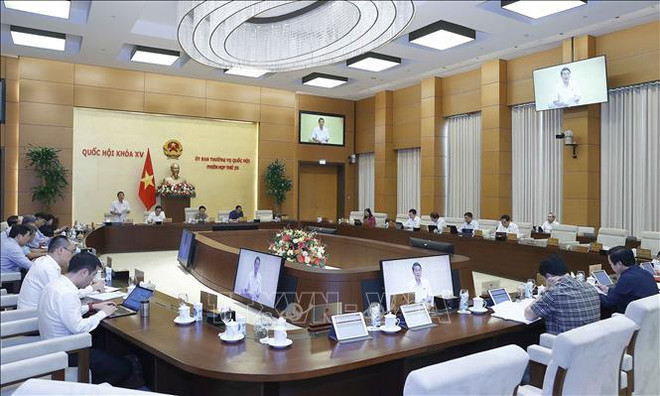 Le Comité permanent de l’AN se penche sur le texte sur le commerce immobilier ảnh 1 Le Comité permanent de l’AN se penche sur le texte sur le commerce immobilier ảnh 1