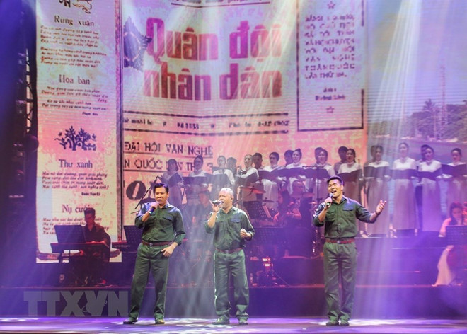 Une performance artistique marque le centenaire du compositeur de l'hymne national ảnh 1 Une performance artistique marque le centenaire du compositeur de l'hymne national ảnh 1
