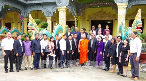 Visite d’une délégation du ministère cambodgien des Rites et de la Religion à Soc Trang ảnh 1 Visite d’une délégation du ministère cambodgien des Rites et de la Religion à Soc Trang ảnh 1