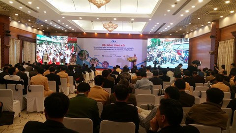 La plupart des Vietnamiens respectent le port du casque de moto ảnh 1 La plupart des Vietnamiens respectent le port du casque de moto ảnh 1