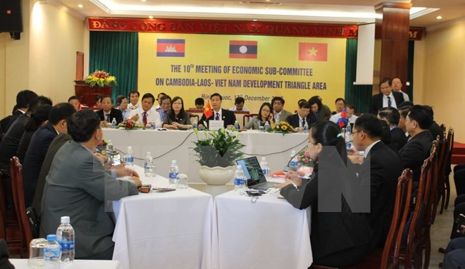 Dixième réunion des sous-comités économiques du Triangle de développement Cambodge-Laos-Vietnam ảnh 1 Dixième réunion des sous-comités économiques du Triangle de développement Cambodge-Laos-Vietnam ảnh 1