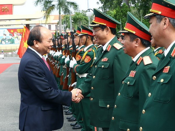 À la 5e région militaire, le PM souligne l’exemple de "Soldats de l’Oncle Hô" ảnh 1 À la 5e région militaire, le PM souligne l’exemple de "Soldats de l’Oncle Hô" ảnh 1