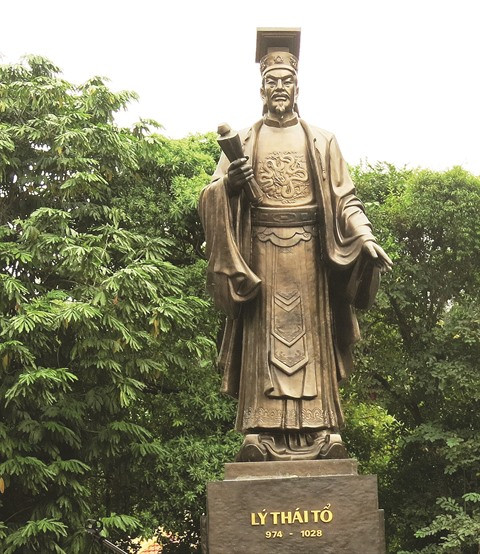 De grands hommes nés sous le signe du Chien ảnh 1