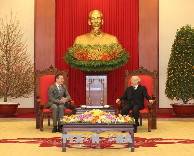Le secrétaire général du Parti Nguyen Phu Trong reçoit l’ambassadeur de France ảnh 1 Le secrétaire général du Parti Nguyen Phu Trong reçoit l’ambassadeur de France ảnh 1