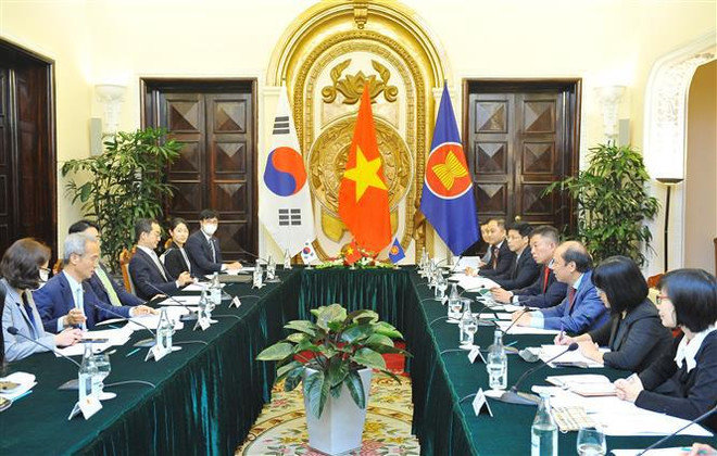 Le Vietnam et la République de Corée se consultent sur les liens avec l’ASEAN ảnh 1 Le Vietnam et la République de Corée se consultent sur les liens avec l’ASEAN ảnh 1