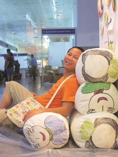 Dinh Nguyên, le peintre en quête de la naïveté picturale ảnh 2 Dinh Nguyên, le peintre en quête de la naïveté picturale ảnh 2