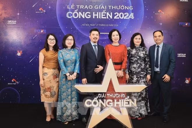 Les 18es Prix « Cống hiến » attribués à leurs lauréats ảnh 1