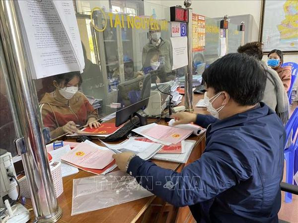 Vinh Phuc accélère la réforme administrative dans la gestion foncière ảnh 2 Vinh Phuc accélère la réforme administrative dans la gestion foncière ảnh 2
