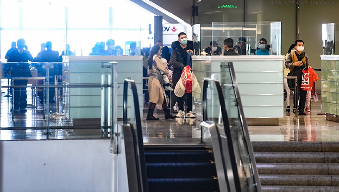 Vietnam Airlines continuera ses vols pour rapatrier des Vietnamiens évacués d'Ukraine ảnh 2 Vietnam Airlines continuera ses vols pour rapatrier des Vietnamiens évacués d'Ukraine ảnh 2