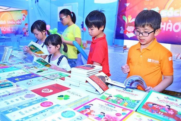 Le concours d’« Ambassadeur de la culture de lecture 2022 » sera lancé en avril ảnh 1 Le concours d’« Ambassadeur de la culture de lecture 2022 » sera lancé en avril ảnh 1