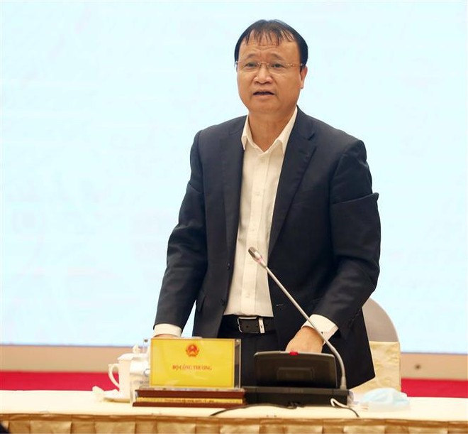 Des ministères travaillent pour assurer l'approvisionnement en essence ảnh 2 Des ministères travaillent pour assurer l'approvisionnement en essence ảnh 2