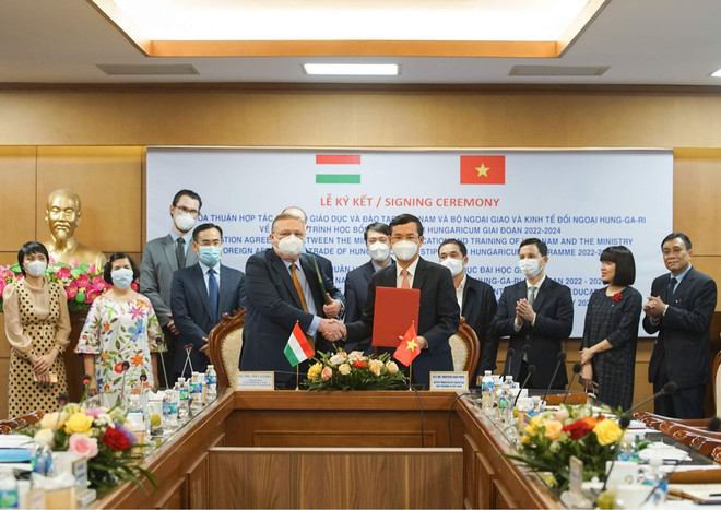 Le Vietnam et la Hongrie renforcent leur coopération dans l’éducation ảnh 1 Le Vietnam et la Hongrie renforcent leur coopération dans l’éducation ảnh 1