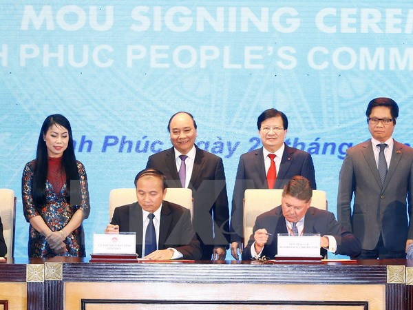 Le PM exhorte Vinh Phuc à devenir un pôle de développement ảnh 2 Le PM exhorte Vinh Phuc à devenir un pôle de développement ảnh 2