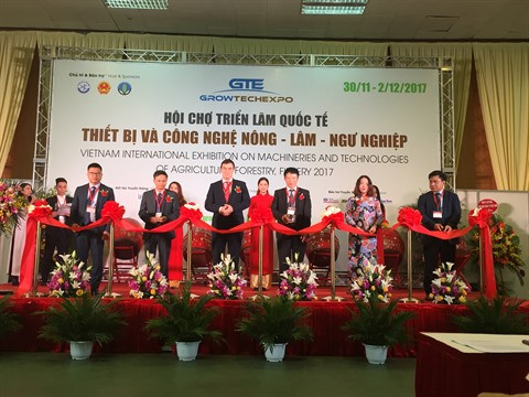 Ouverture de l’exposition internationale GROWTECH 2017 ảnh 1 Ouverture de l’exposition internationale GROWTECH 2017 ảnh 1