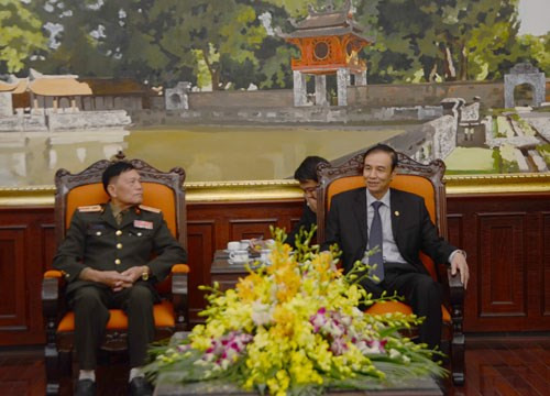 Renforcement de l’amitié et la solidarité entre Hanoï et Vientiane ảnh 1 Renforcement de l’amitié et la solidarité entre Hanoï et Vientiane ảnh 1