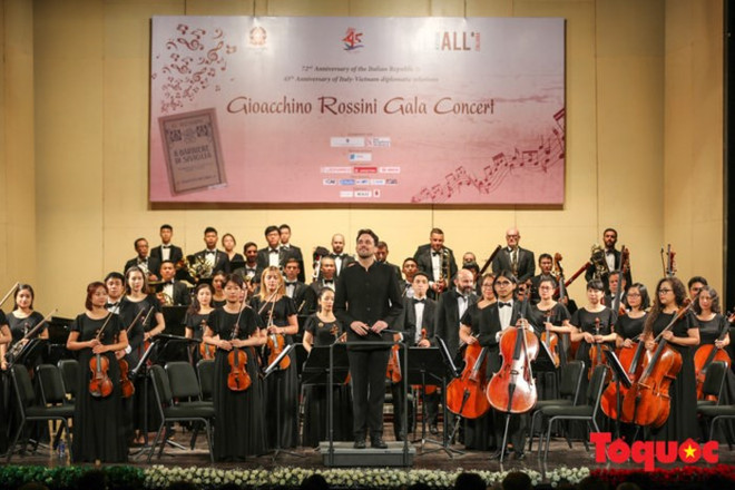 Concert en l’honneur des 45 ans des relations diplomatiques Vietnam – Italie ảnh 1 Concert en l’honneur des 45 ans des relations diplomatiques Vietnam – Italie ảnh 1
