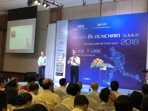 Ouverture du Sommet de la blockchain du Vietnam 2018 ảnh 1 Ouverture du Sommet de la blockchain du Vietnam 2018 ảnh 1