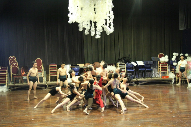 Des artistes vietnamiens et japonais ensemble dans le programme « Symphonie estivale » ảnh 1