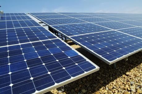 Energie solaire : Ninh Thuan remet la licence d’investissement à neuf projets ảnh 1 Energie solaire : Ninh Thuan remet la licence d’investissement à neuf projets ảnh 1